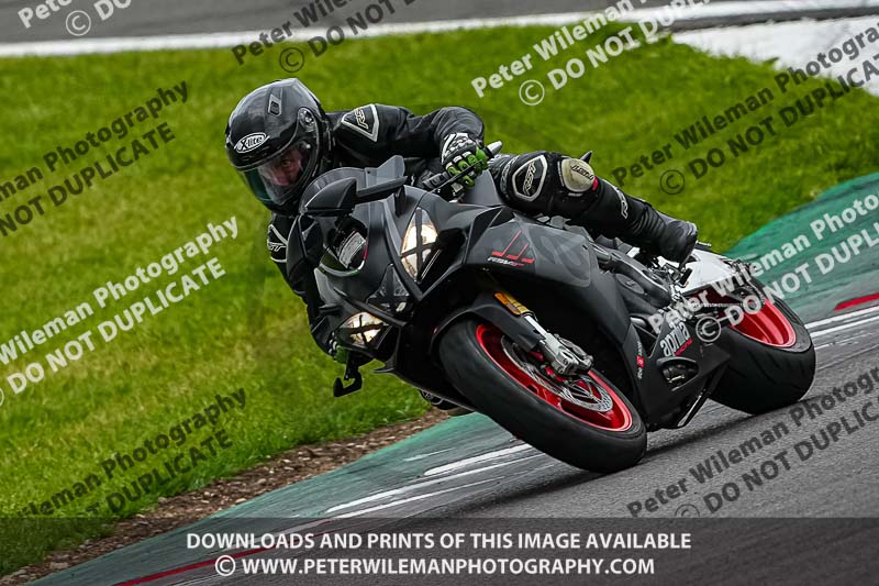 donington no limits trackday;donington park photographs;donington trackday photographs;estoril;event digital images;motorbikes;no limits;no limits trackdays;peter wileman photography;portugal;trackday;trackday digital images;trackday photos